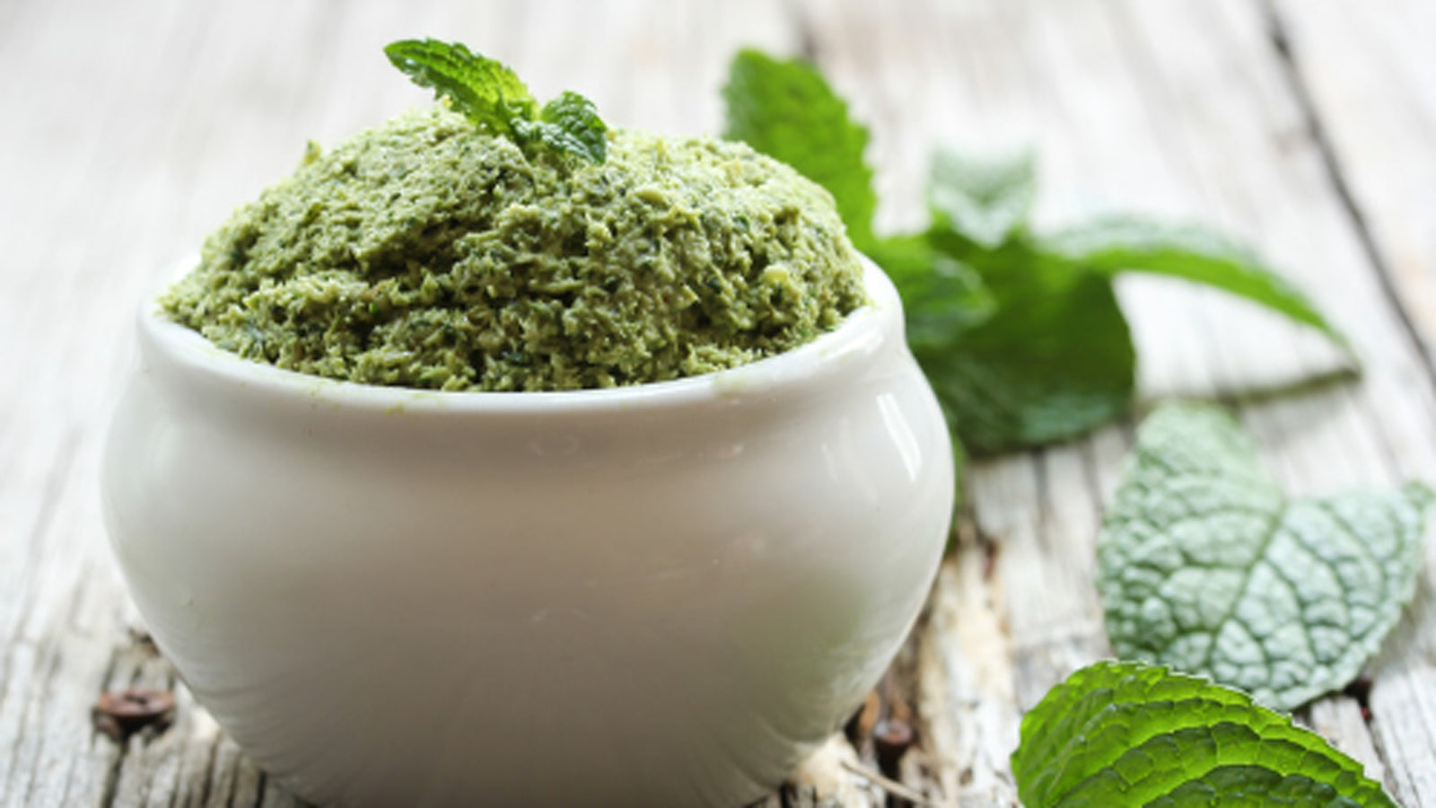 1600x900_Ayurvedisches-pikantes-Kräuterchutney