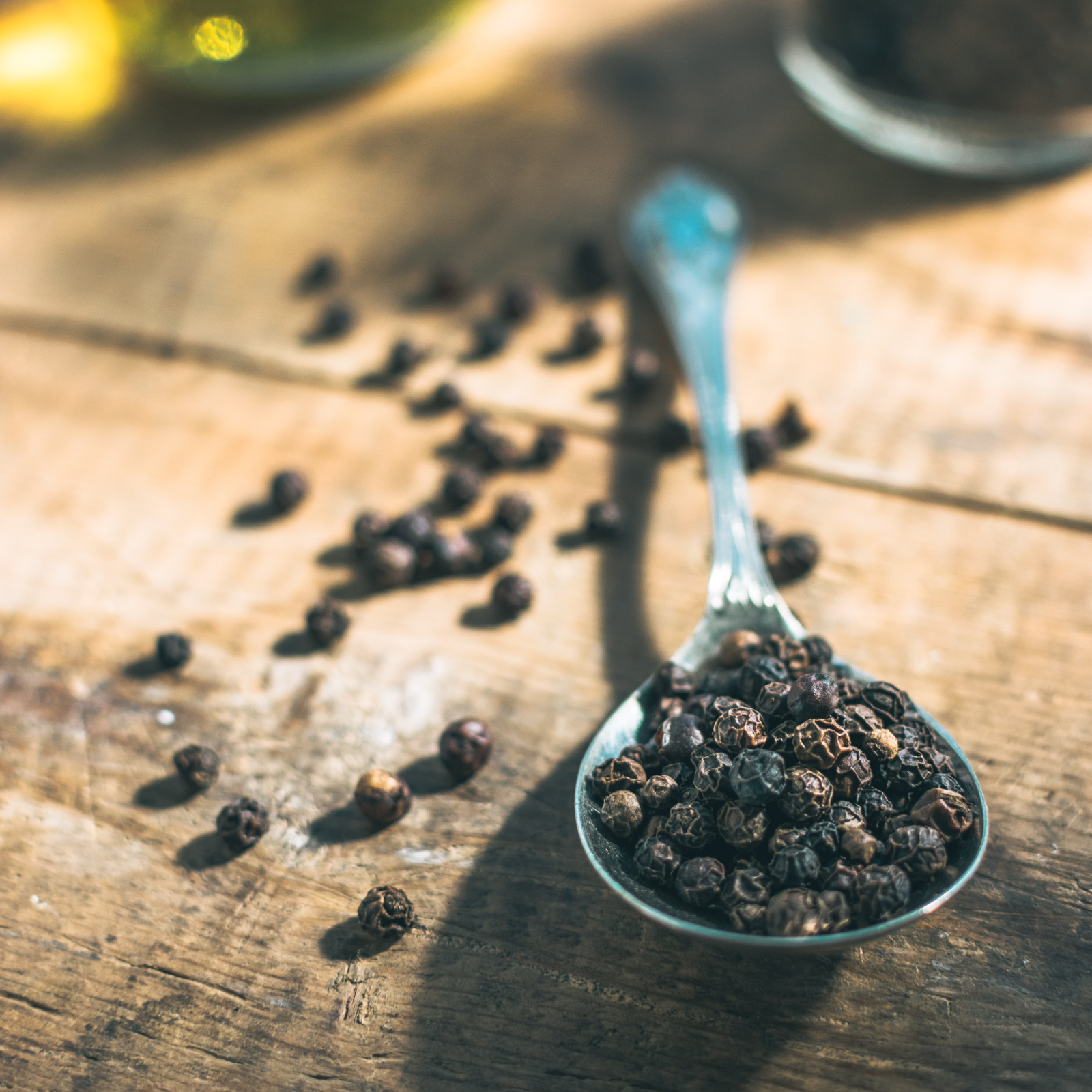 Pfeffer schwarz ganz (500g)